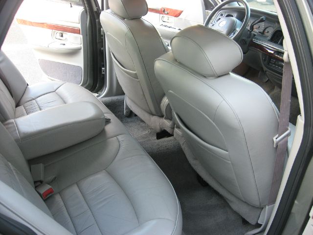 Mercury Grand Marquis 2001 photo 1