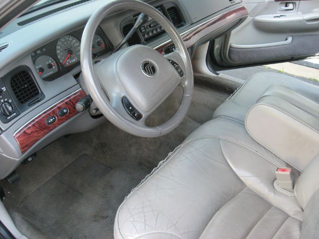 Mercury Grand Marquis 2001 photo 4
