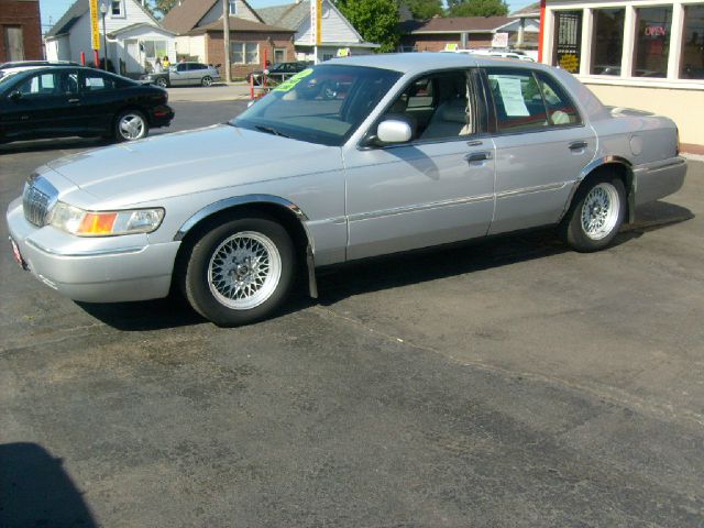 Mercury Grand Marquis 2001 photo 1