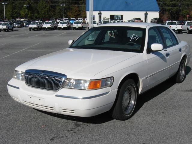 Mercury Grand Marquis Touring W/nav.sys Sedan