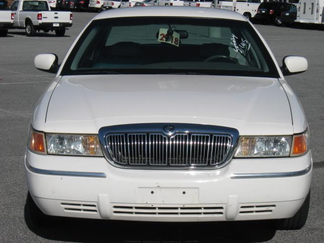Mercury Grand Marquis 2001 photo 1
