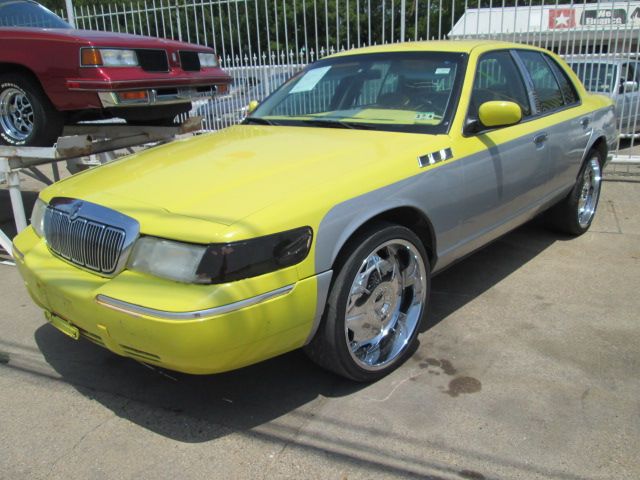 Mercury Grand Marquis 2001 photo 1