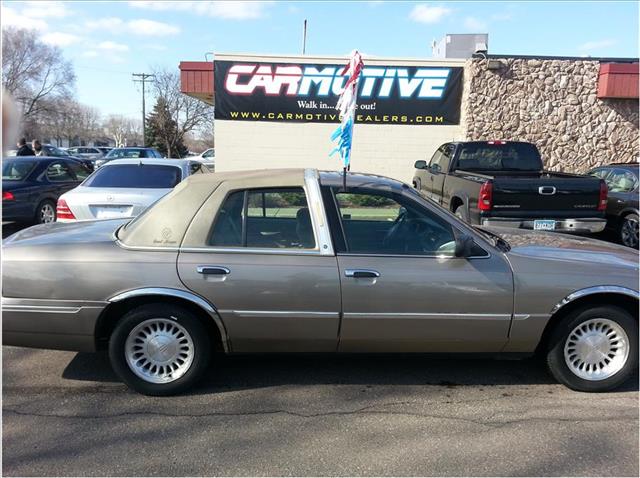 Mercury Grand Marquis 2001 photo 3