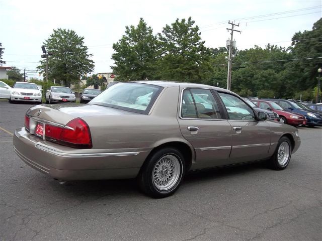 Mercury Grand Marquis 2001 photo 3