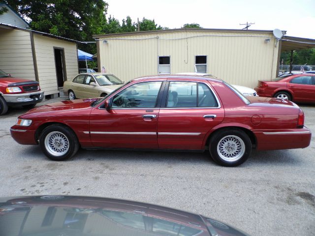 Mercury Grand Marquis 2001 photo 3