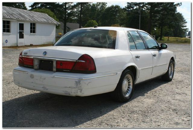 Mercury Grand Marquis 2001 photo 1