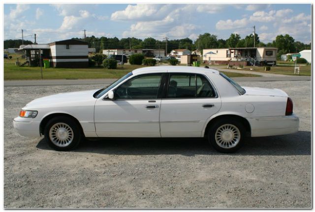Mercury Grand Marquis 2001 photo 3