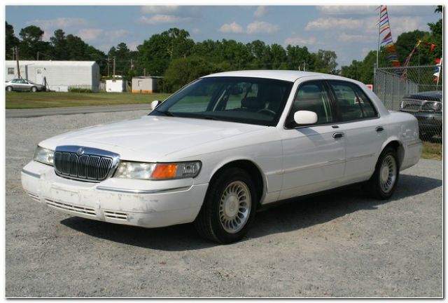 Mercury Grand Marquis 2001 photo 4