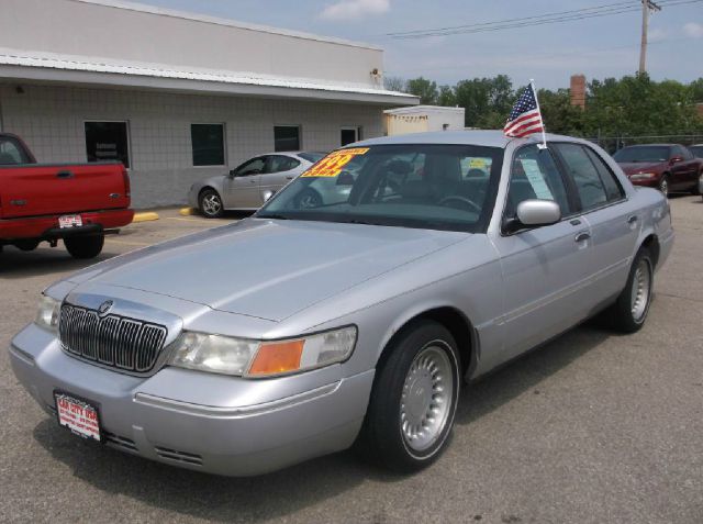 Mercury Grand Marquis 2001 photo 1