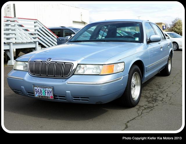 Mercury Grand Marquis 2001 photo 3