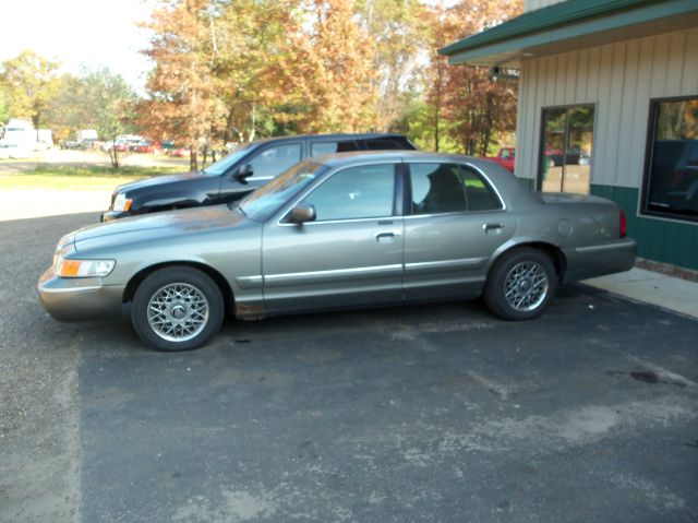 Mercury Grand Marquis 2001 photo 1