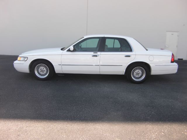 Mercury Grand Marquis 2001 photo 4