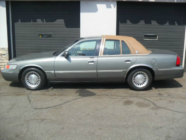 Mercury Grand Marquis 2002 photo 4