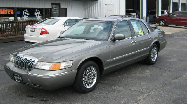 Mercury Grand Marquis 2002 photo 3