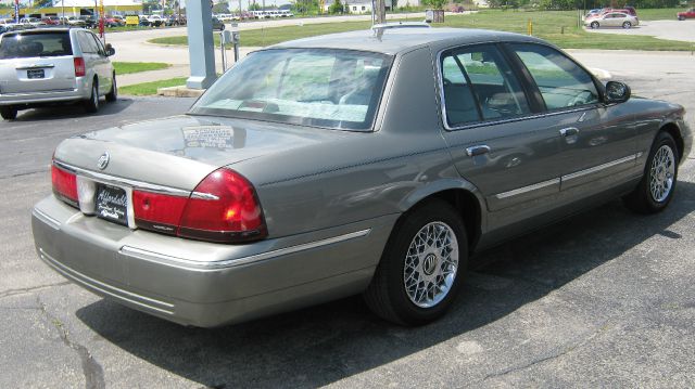 Mercury Grand Marquis 2002 photo 3