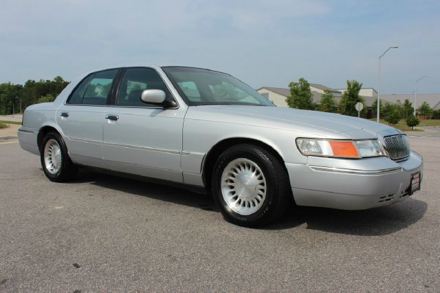 Mercury Grand Marquis 2002 photo 3