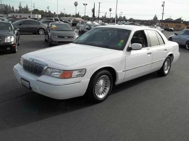 Mercury Grand Marquis 2002 photo 1