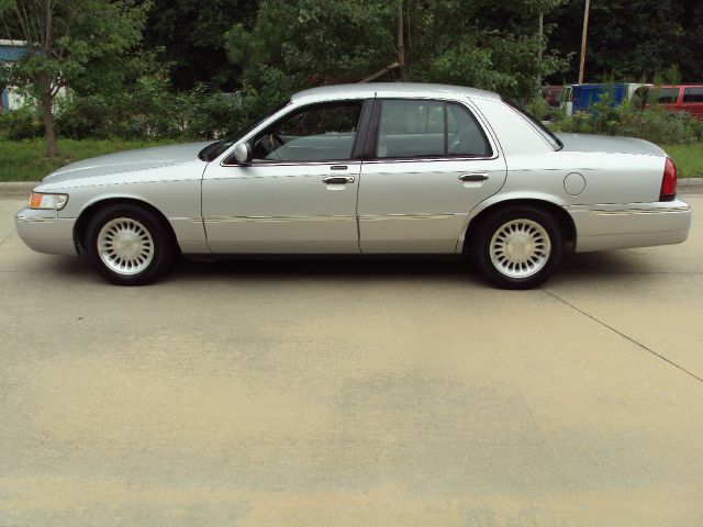 Mercury Grand Marquis 2002 photo 1