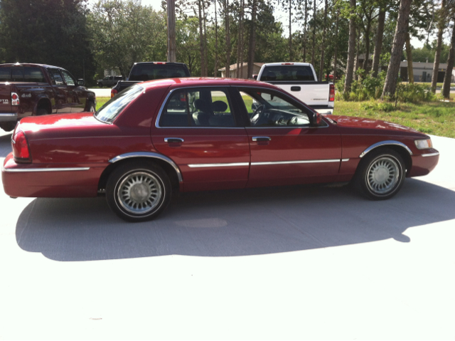 Mercury Grand Marquis 2002 photo 1