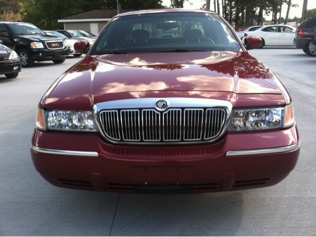 Mercury Grand Marquis 2002 photo 2