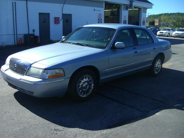 Mercury Grand Marquis 2003 photo 2