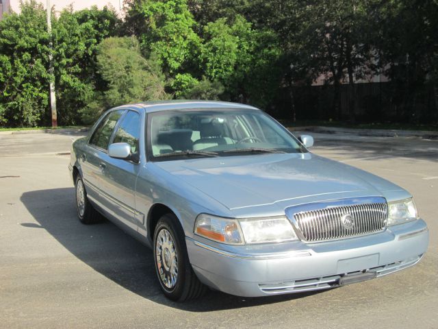 Mercury Grand Marquis 2003 photo 2