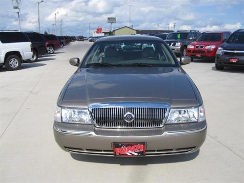 Mercury Grand Marquis 2004 photo 2