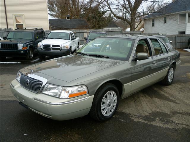 Mercury Grand Marquis 2004 photo 1
