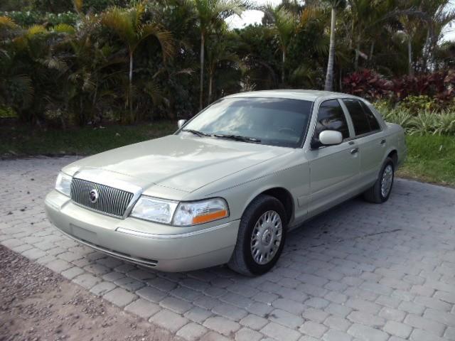 Mercury Grand Marquis XLS Sedan
