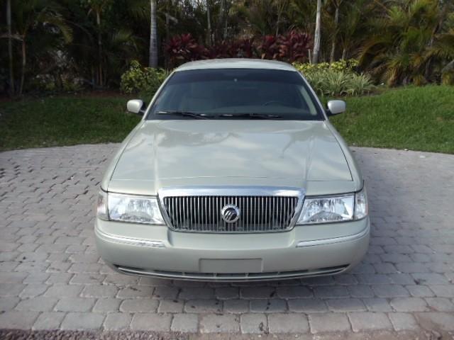 Mercury Grand Marquis 2004 photo 1