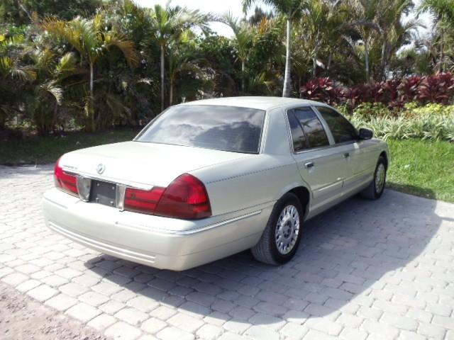 Mercury Grand Marquis 2004 photo 3