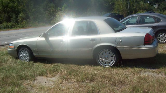 Mercury Grand Marquis 2004 photo 1