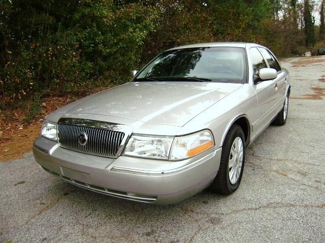 Mercury Grand Marquis Crew Cab 167 WB 4WD DRW Sedan