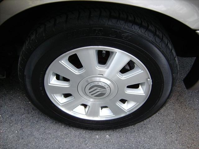 Mercury Grand Marquis 2004 photo 4