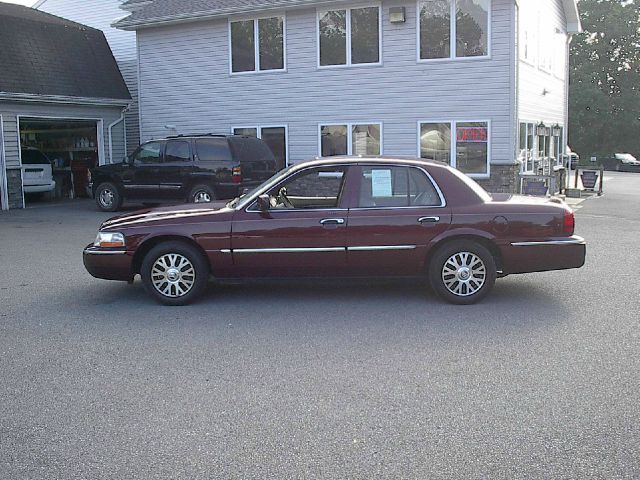 Mercury Grand Marquis 2004 photo 3