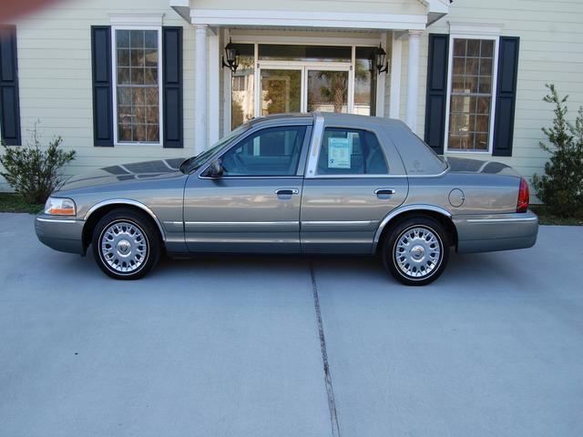 Mercury Grand Marquis XLS Sedan
