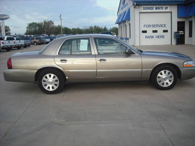 Mercury Grand Marquis 2004 photo 4