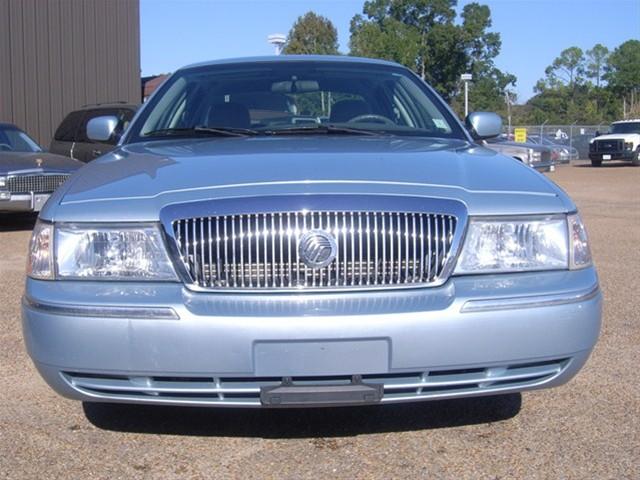 Mercury Grand Marquis 2004 photo 1