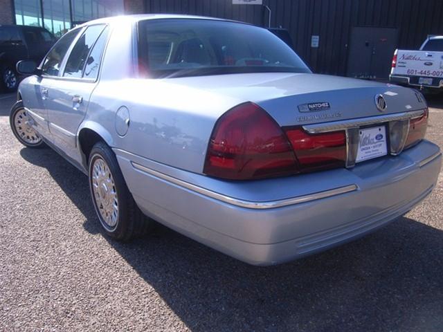 Mercury Grand Marquis 2004 photo 3