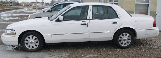 Mercury Grand Marquis 2004 photo 1