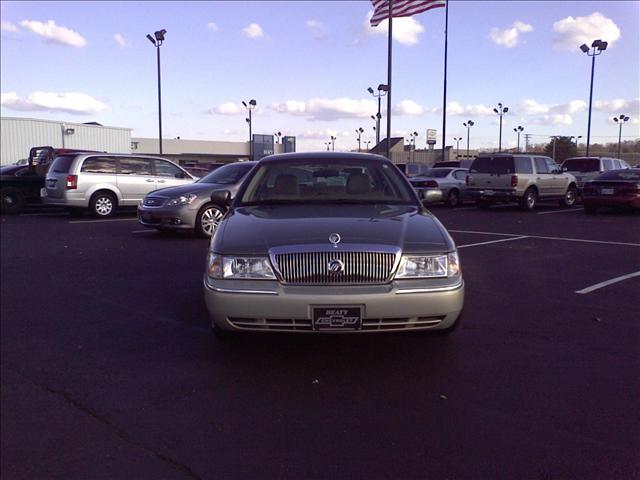 Mercury Grand Marquis 2004 photo 1