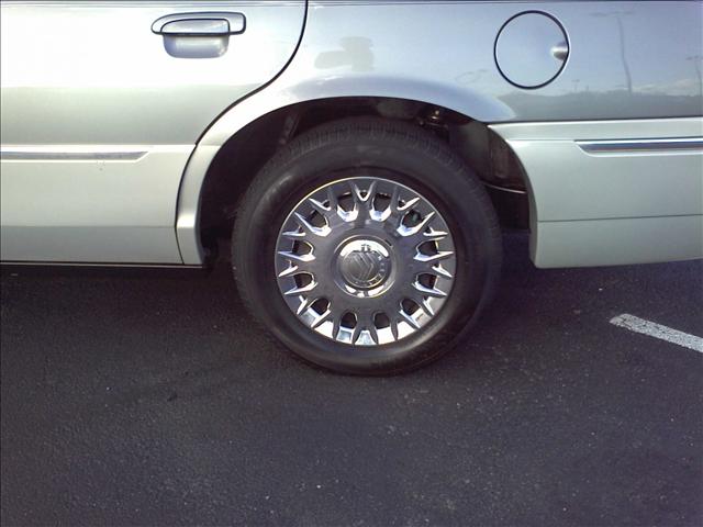 Mercury Grand Marquis 2004 photo 4