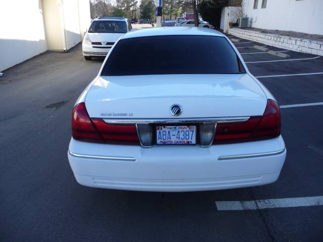 Mercury Grand Marquis 2004 photo 4