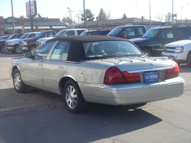 Mercury Grand Marquis 2004 photo 2