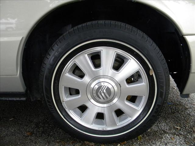 Mercury Grand Marquis 2004 photo 1