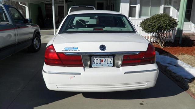 Mercury Grand Marquis 2004 photo 4