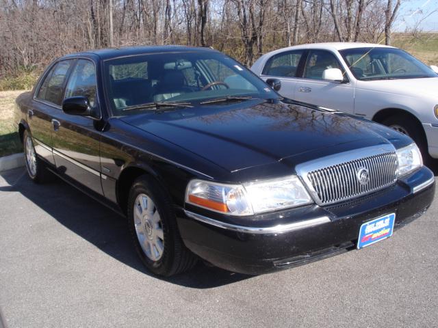 Mercury Grand Marquis 2004 photo 1