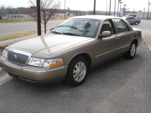 Mercury Grand Marquis 2004 photo 1