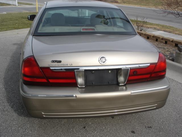 Mercury Grand Marquis 2004 photo 3