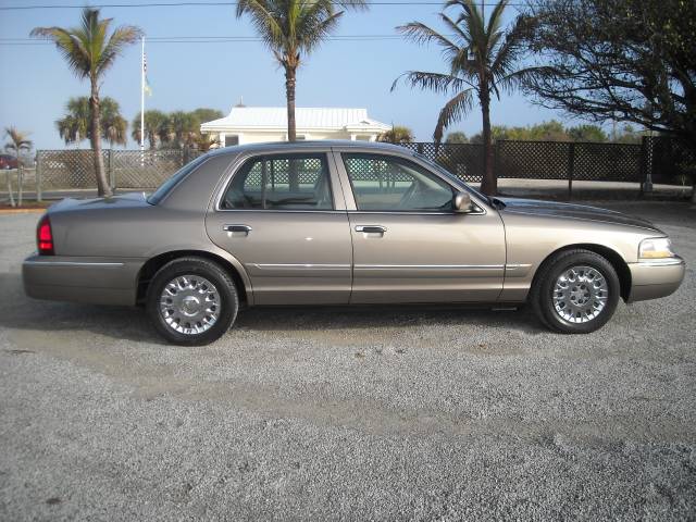 Mercury Grand Marquis 2004 photo 3